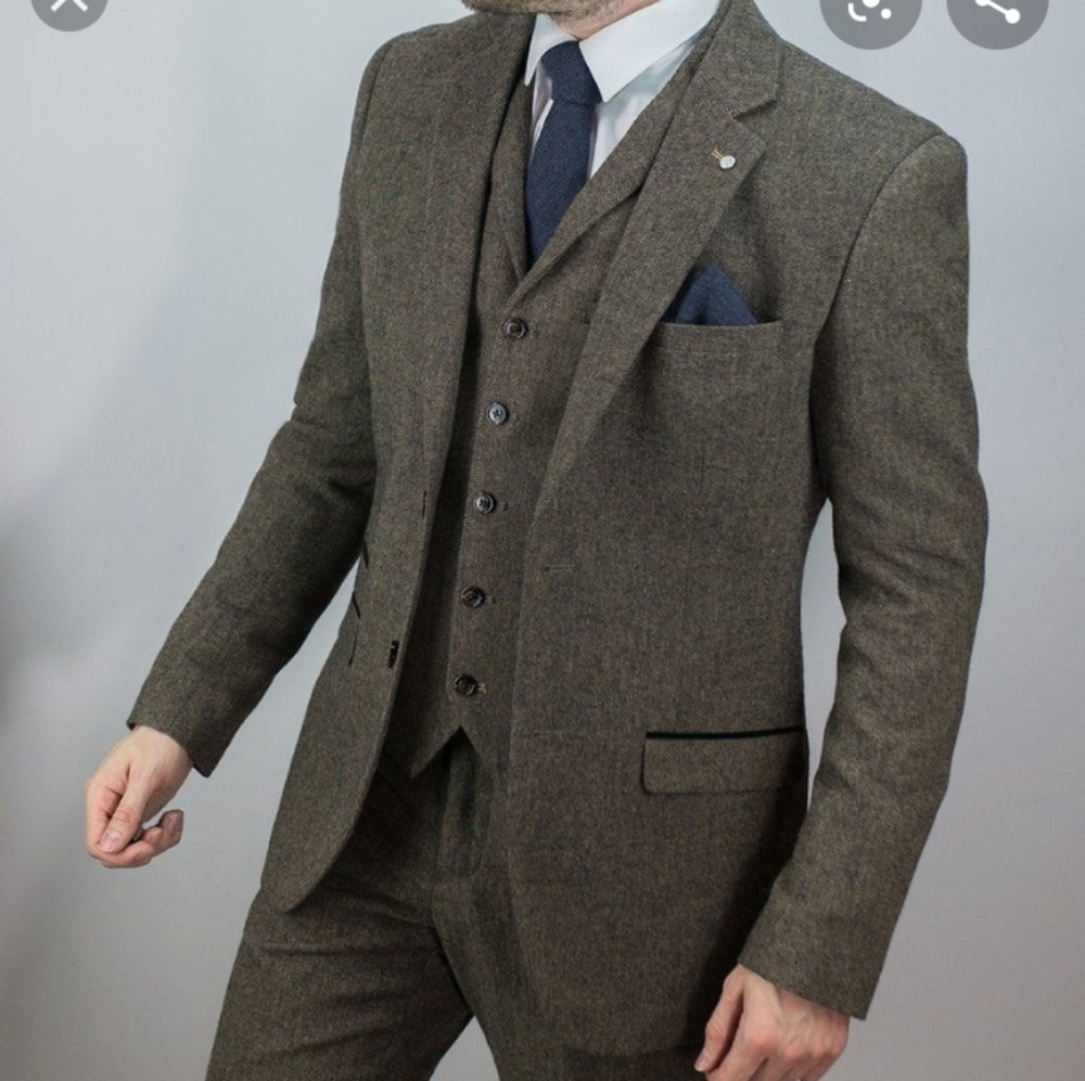 Cavani Martez Suit Brown